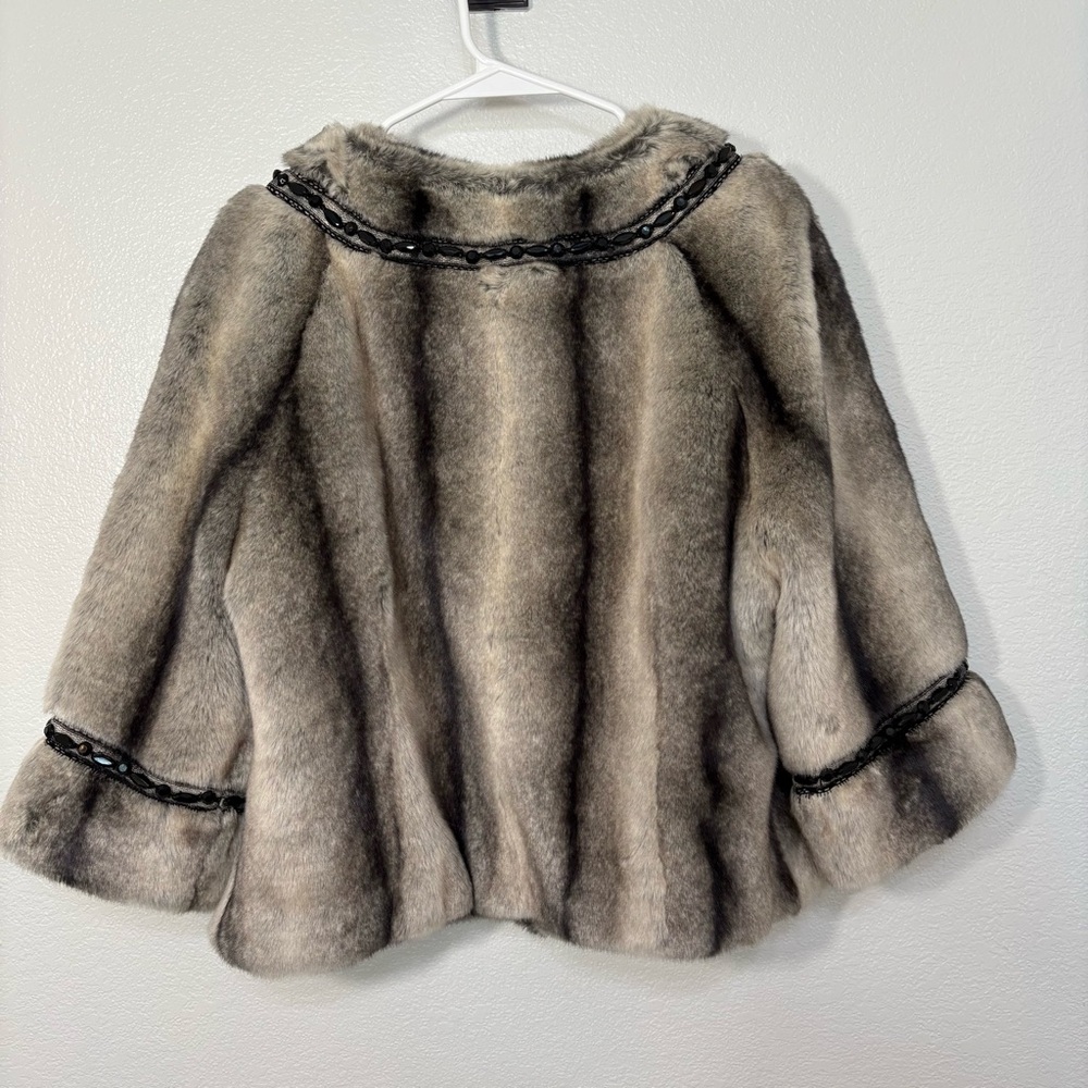 Terry Lewis Classic Luxuries Faux Fur 3/4 Sleeve Swing Coat - Medium/Large - Picture 2 of 11